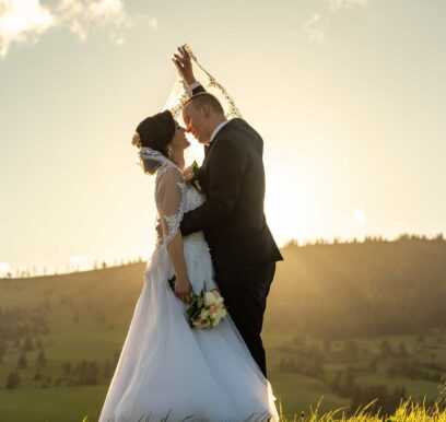 svadobná fotografia pod závojom – fotograf